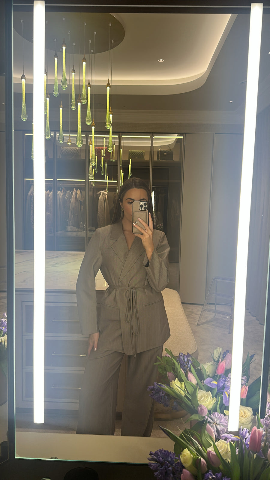 Alexandra suit