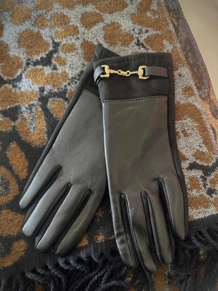 Carvella faux leather gloves