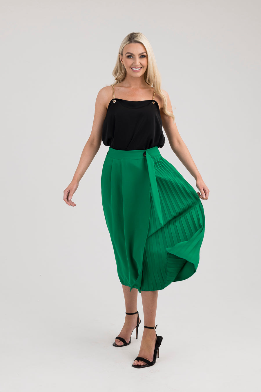 Izzy pleated skirt