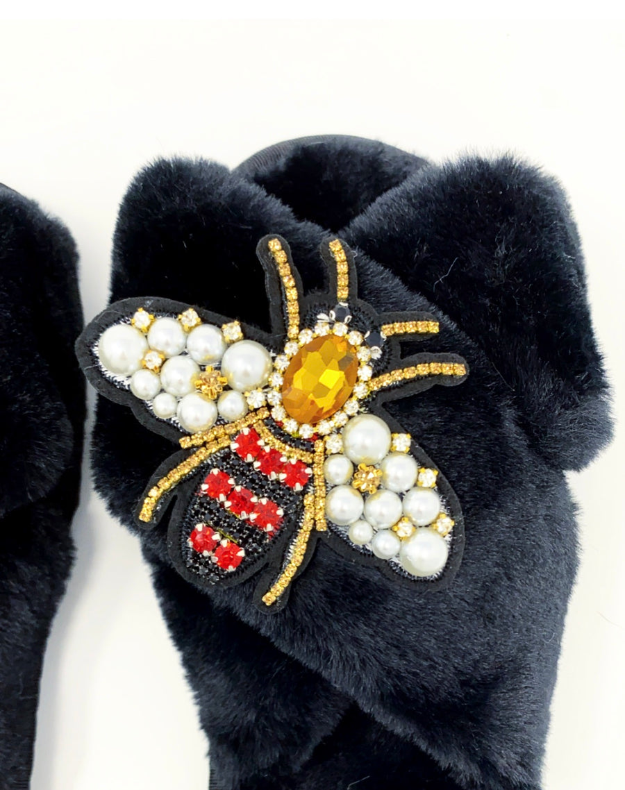 Queen Bee Cross Slipper Black