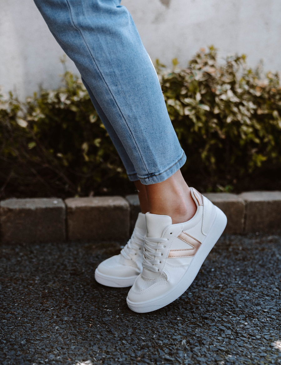 V Trainers